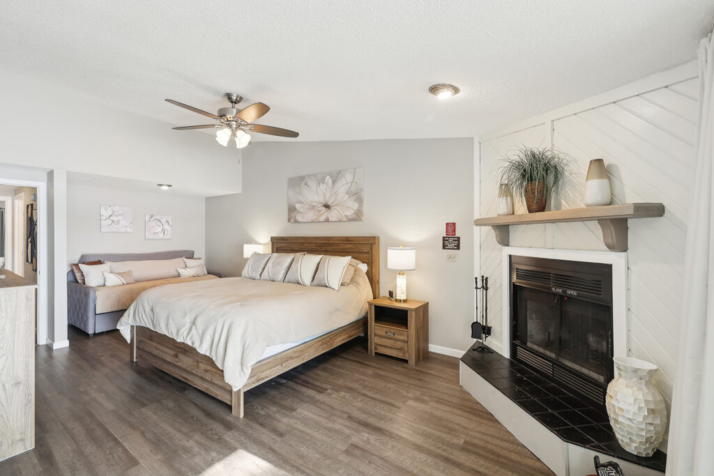 22-print-Canyon Rd-1705-022