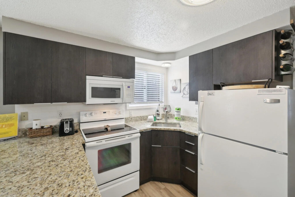 bfeae6e1da2bc5d8c8ea595d46e7e66el-m3677713299rd-w2048_h1536