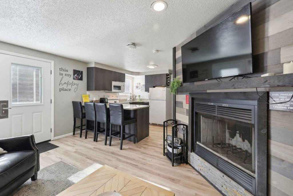 bfeae6e1da2bc5d8c8ea595d46e7e66el-m440965519rd-w2048_h1536